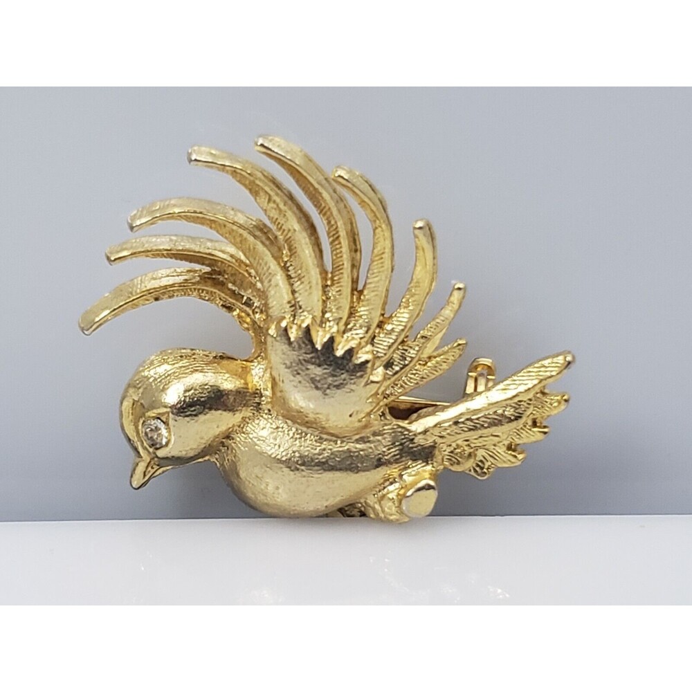 Vintage Bird Brooch Pin Brushed Gold Tone Metal Flared Wings Rhinestone Eye